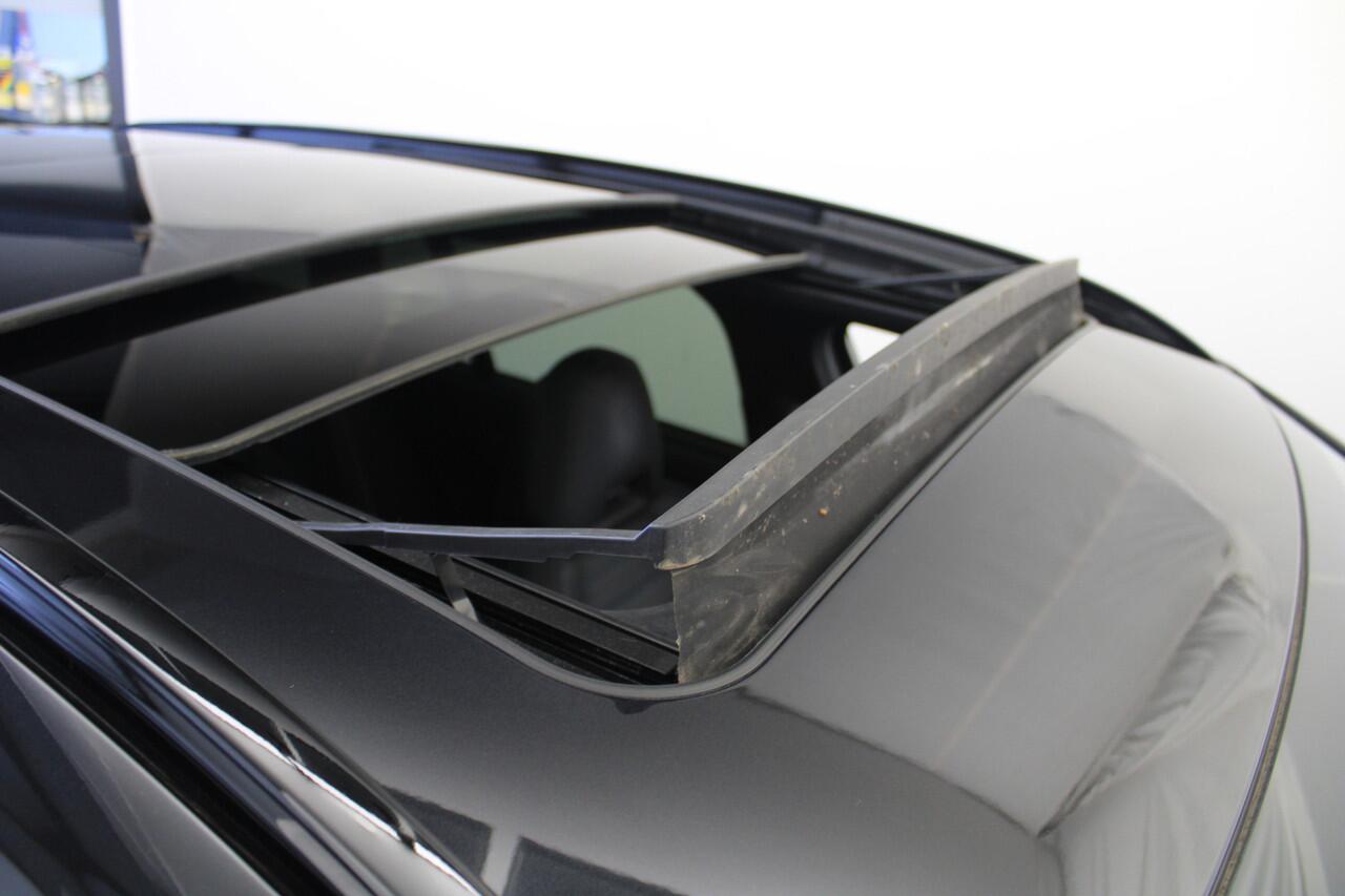 BMW 3-SERIE Touring 330e M-Sport |Pano|M-Performance|