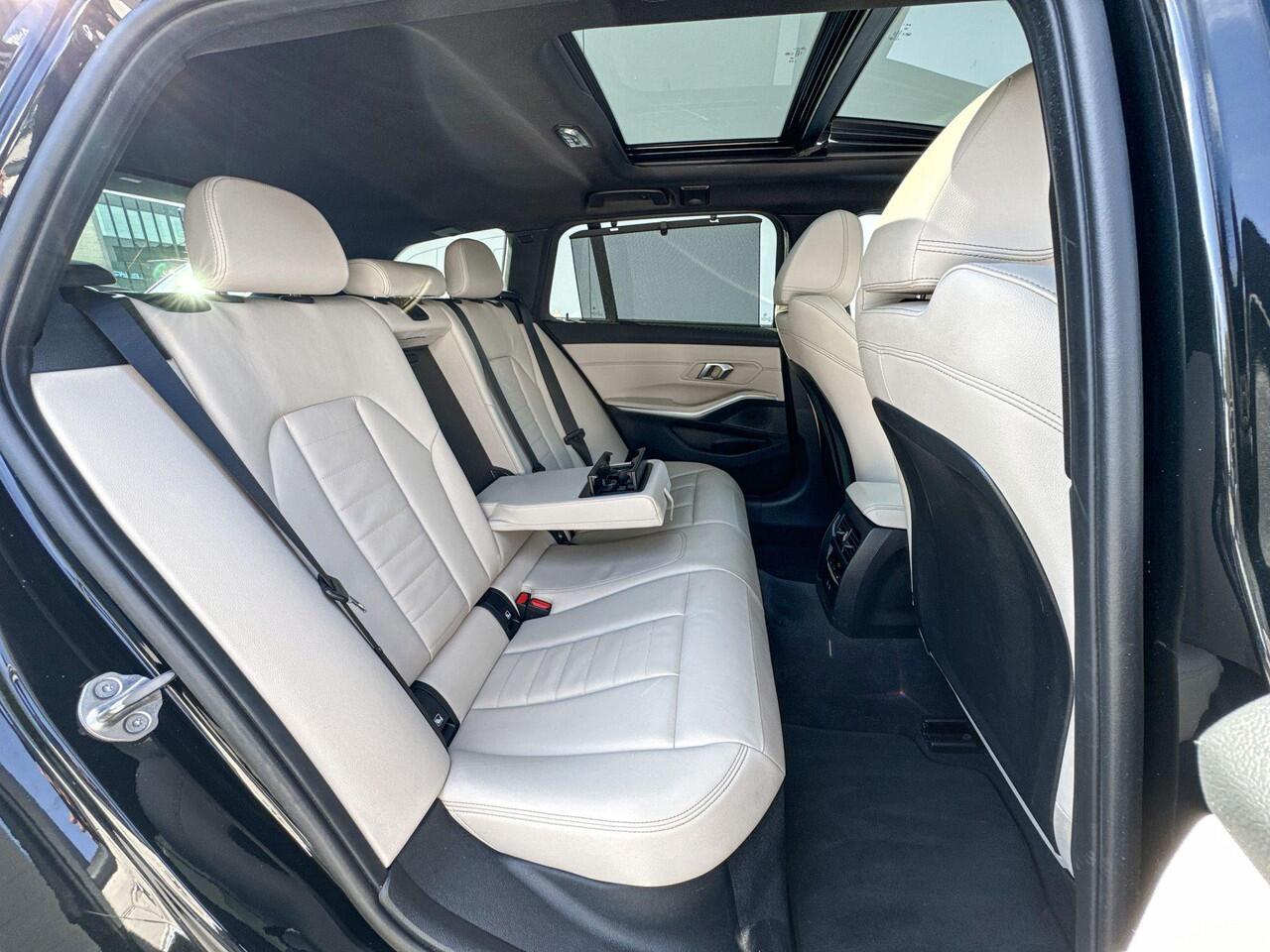 BMW 3-SERIE Touring 320e