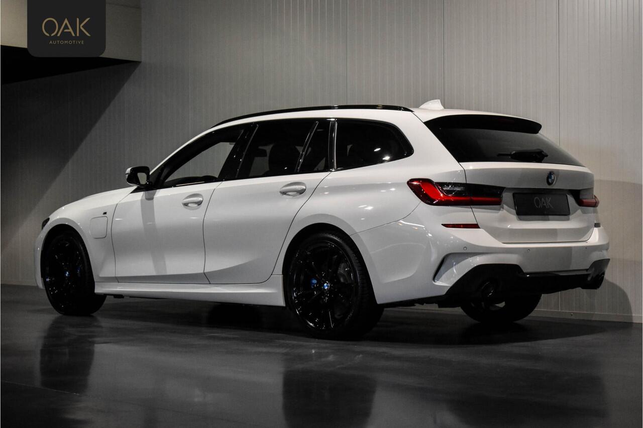 BMW 3-SERIE Touring 330e | M-Sport | Live Cockpit | Panorama | H&K | ACC | Leder/Alcantara | Alpin Wit