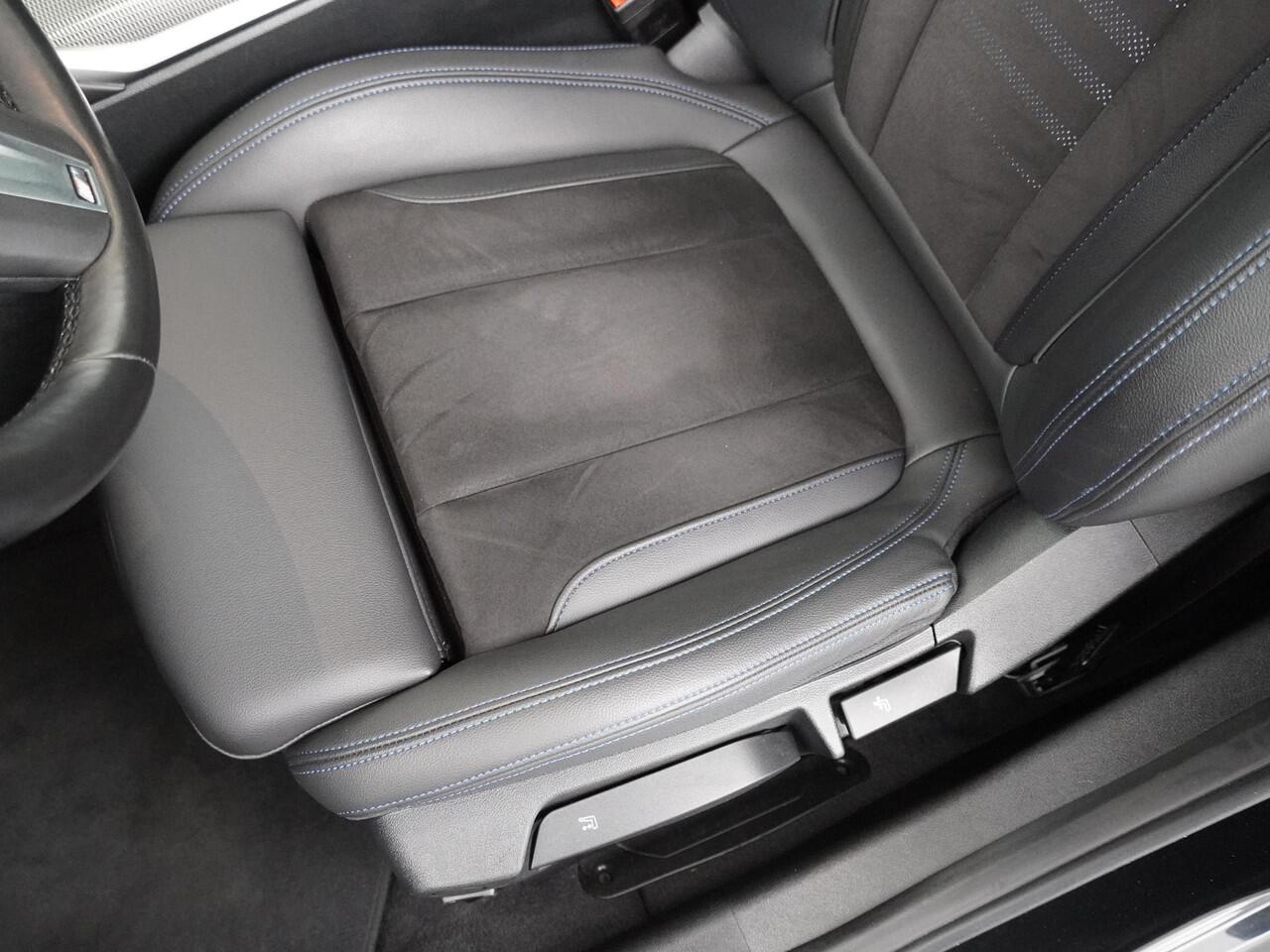 BMW 3-SERIE Touring 330e | M-Sportpakket | 19inch | Head-up