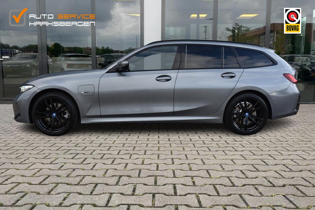 BMW 3-SERIE Touring 330e xDrive M-Sport | Pano | Leder | Memory |