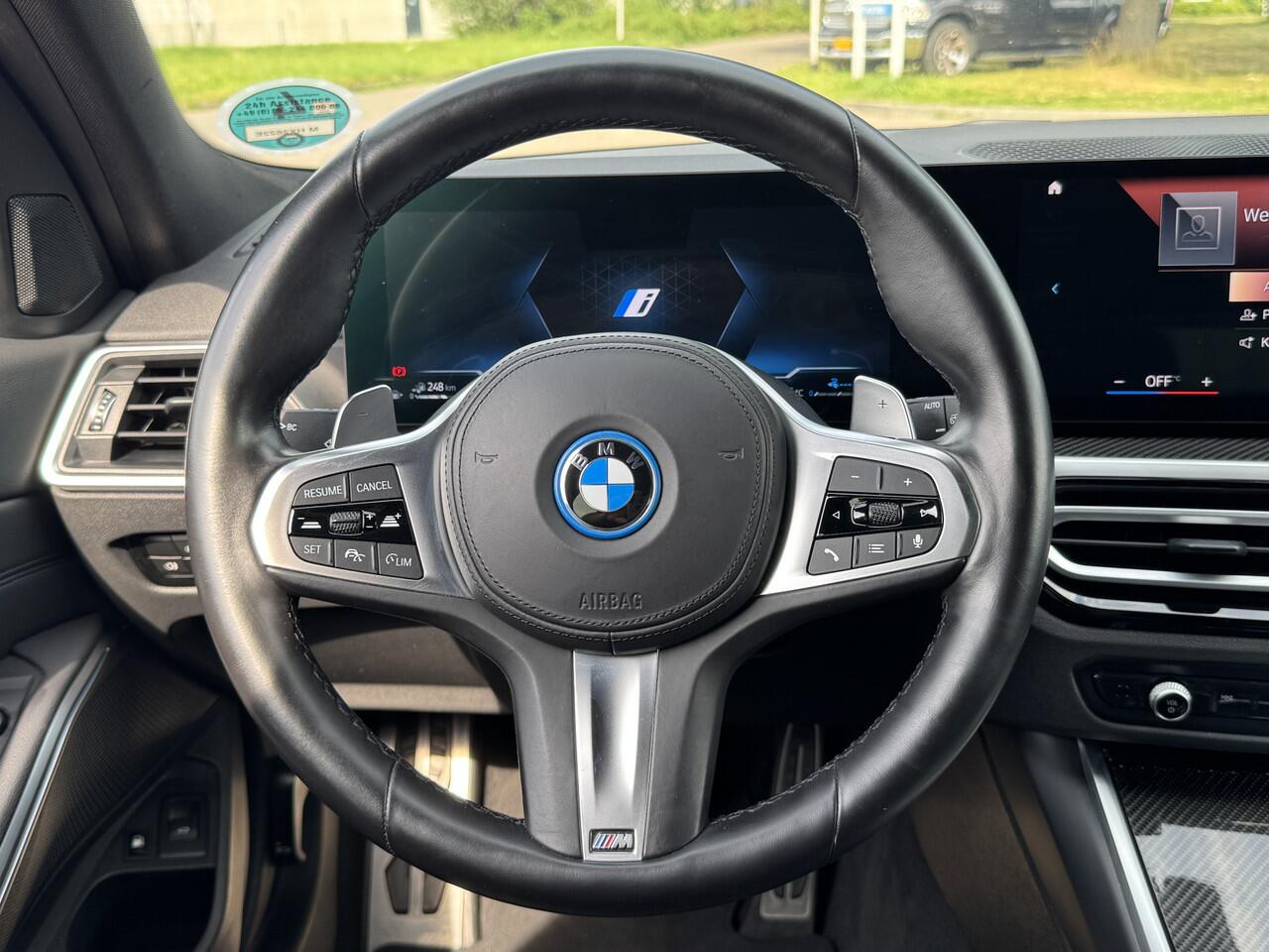 BMW 3-SERIE Touring 330e M-SPORT|292PK|LASER|CAMERA|FACELIFT|CARBON|+++