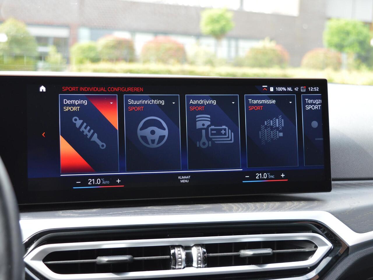 BMW 3-SERIE Touring 330e xDrive Touring | Individual