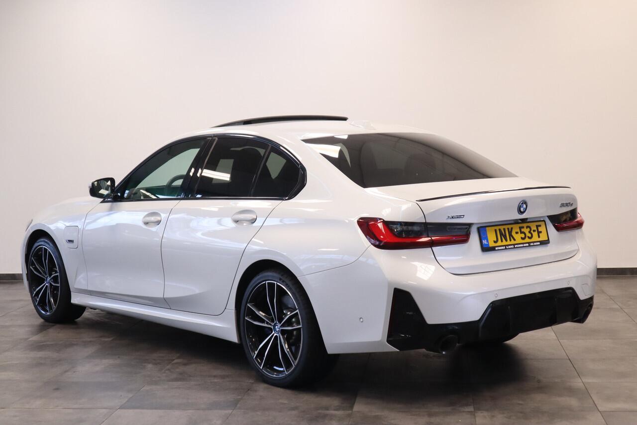 BMW 3-SERIE 330e xDrive ACC Head-UP Leder Elek. stoelen M sport Schuif/kanteldak 24 maanden garantie mogelijk (*vraag naar de voorwaarden)