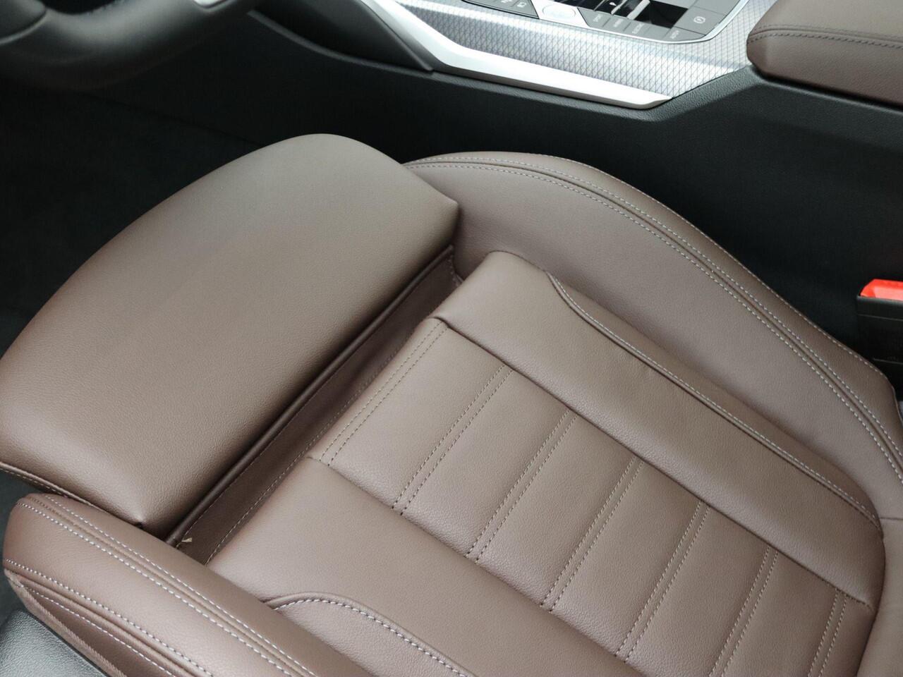 BMW 3-SERIE Touring 330e M Sportpakket | Comfort Pack | M Adaptief onderstel | Trekhaak | Panoramadak | Active Cruise Control | DAB | HiFi | 18''