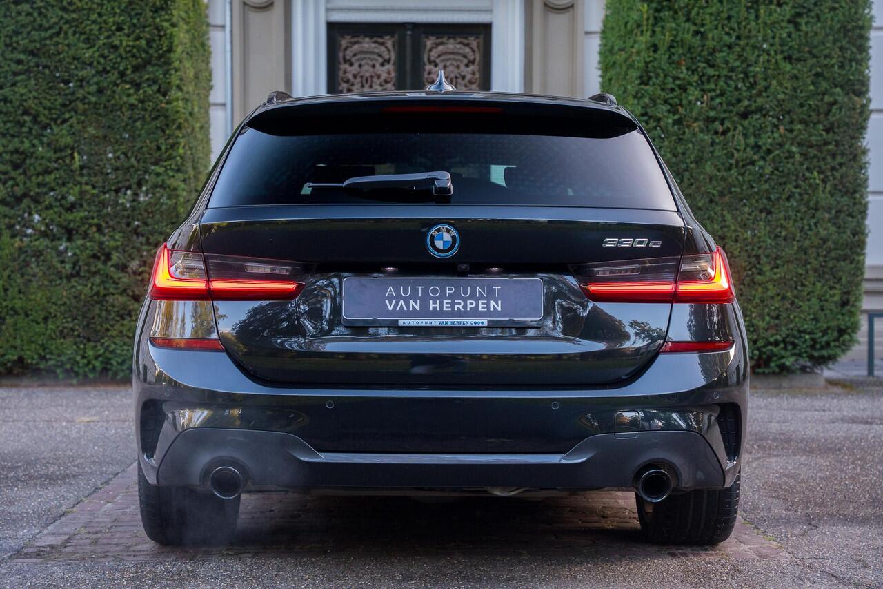 BMW 3-SERIE Touring 330e M-Sport TREKHAAK | LASER | HUD | 360 CAM | SAFETY PACK