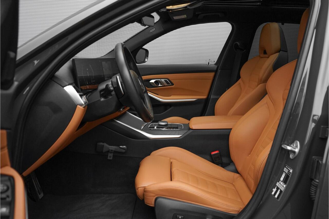 BMW 3-SERIE Touring 330i M-Sport M-Stoelen Pano HiFi HUD Camera