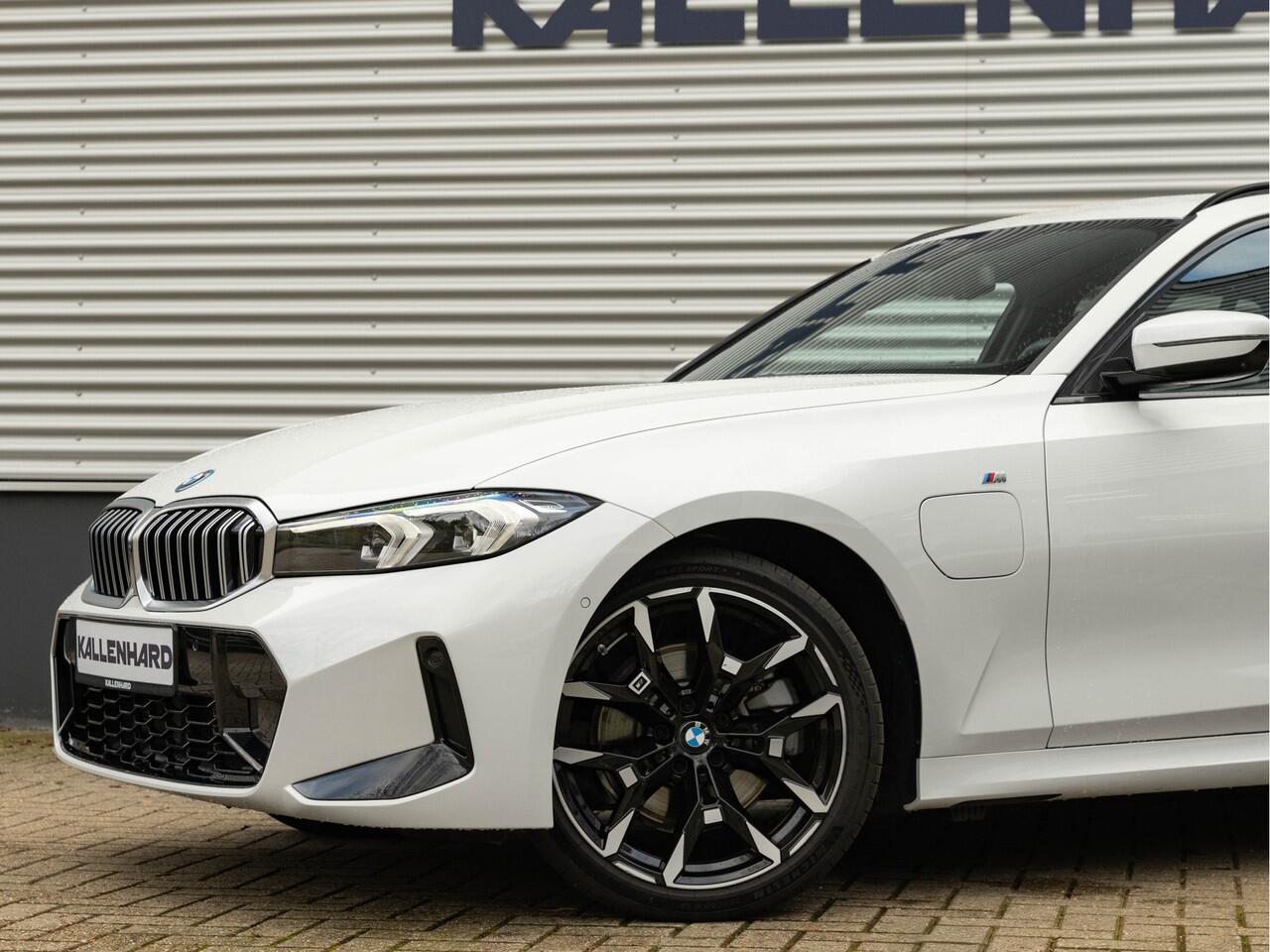 BMW 3-SERIE Touring 330e xDrive - M-Sport - LCI 2 - Memoryzetel - Head-up - Driving + Parking Ass