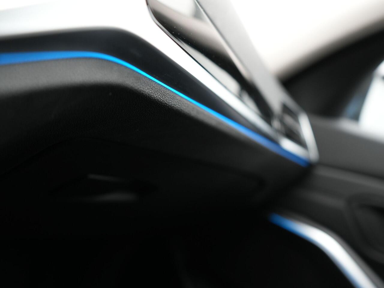 BMW 3-SERIE Touring 330e Sportline Plug In Hybrid 293pk Dealer O.H PHEV | Adaptive Cruise | Apple Carplay | Lederen Sportstoelen Verwarmd | Blis | Lane Assist | Front Assist | Navigatie | Virtual | DAB |