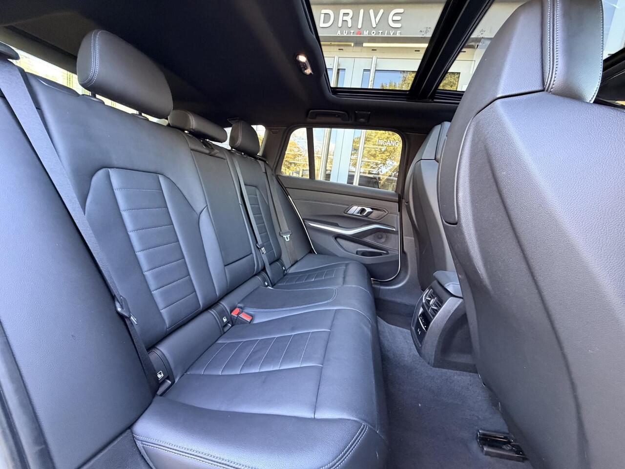 BMW 3-SERIE Touring 320e xDrive High Ex M-Sport|SOH92%|Pano|Laser|M-seats|Memory|CoPilot|HiFi|HUD|Trekhaak