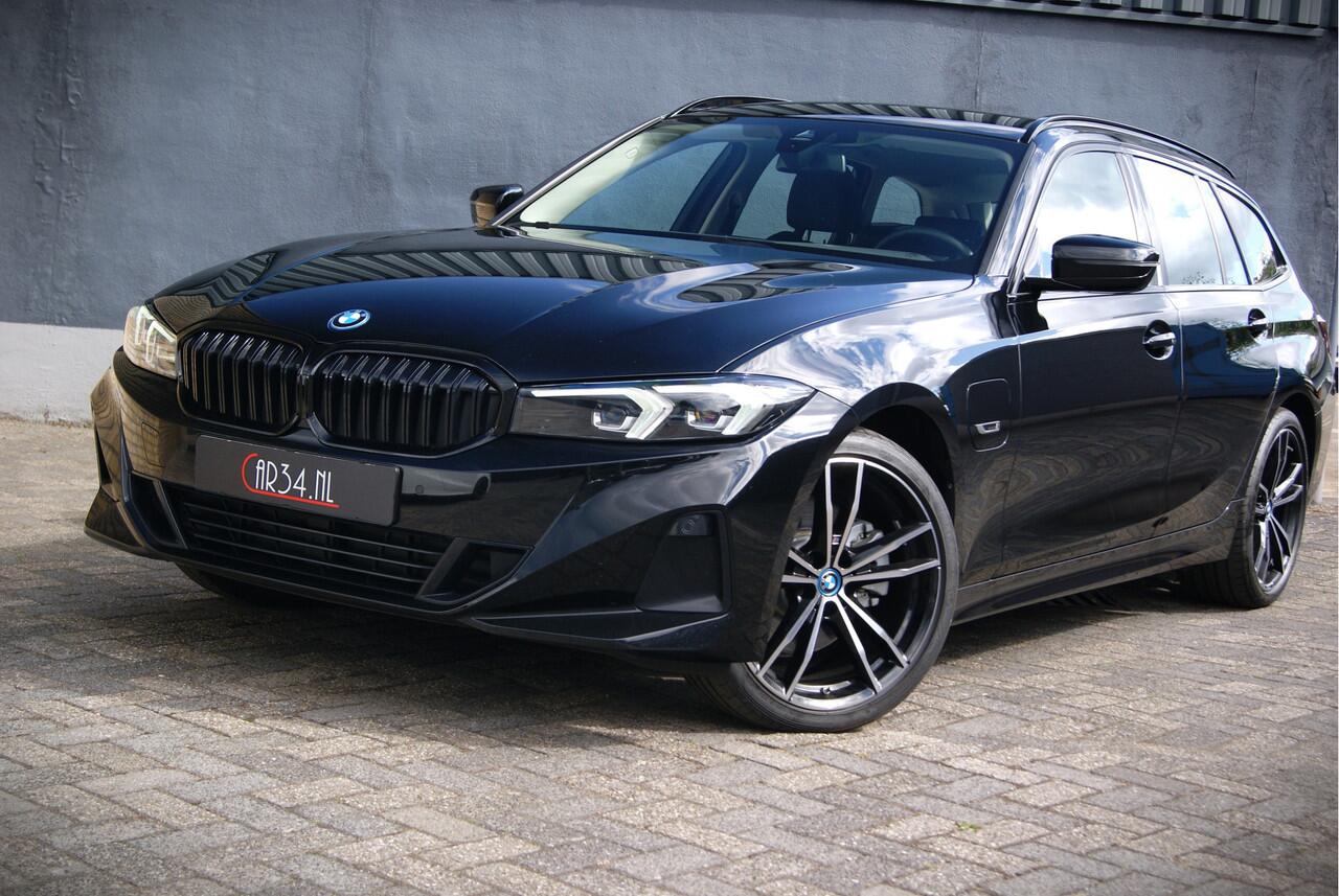 BMW 3-SERIE Touring 330e 292PK Nw model Shadowline Widescreen/wegkl.trhk/Carplay/Sportstoelen Aut8