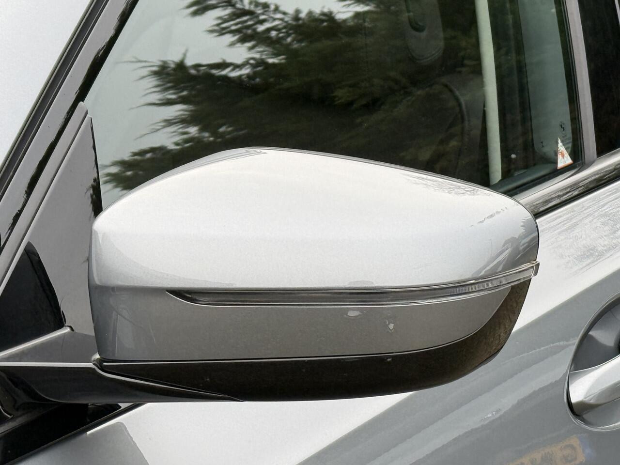 BMW 3-SERIE Touring 320e | Camera | Sportstoel. | PDC voor + achter