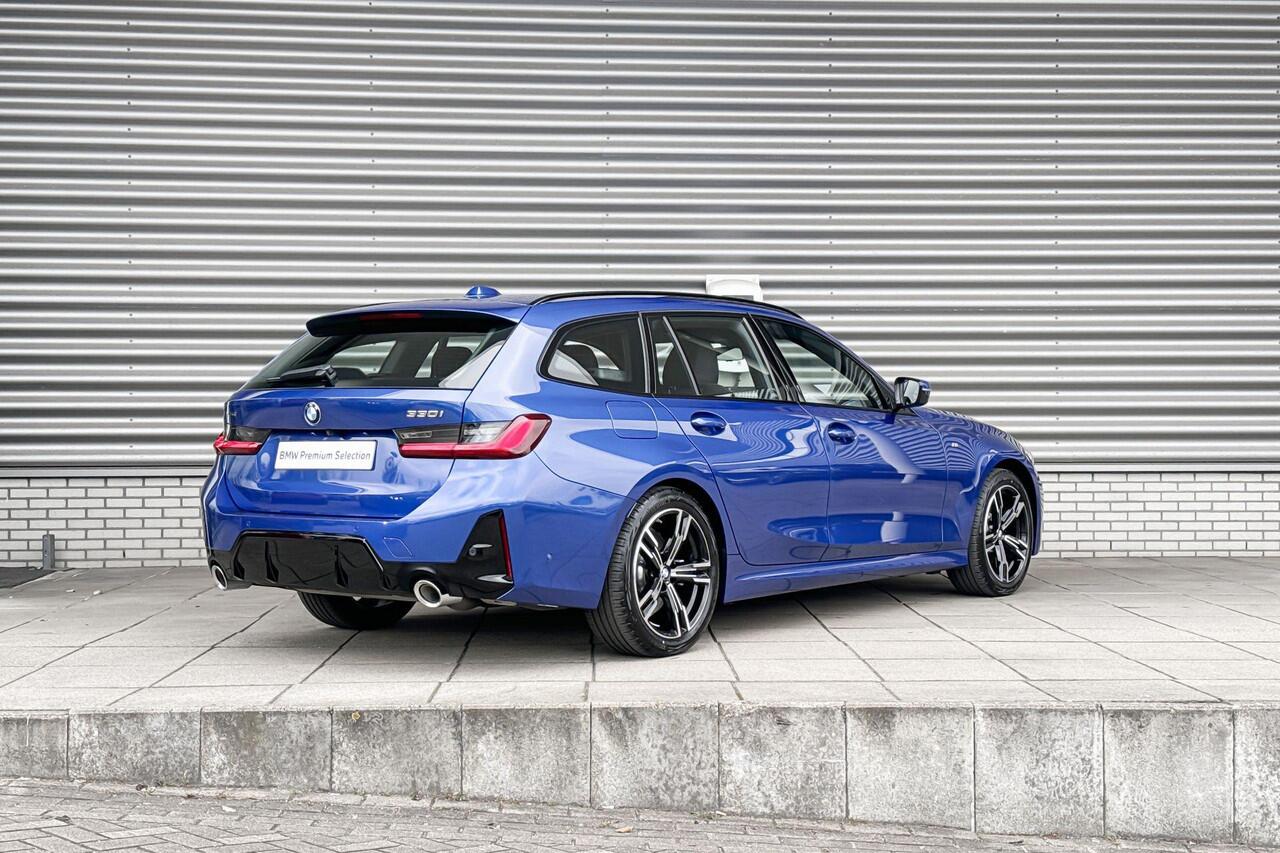 BMW 3-SERIE Touring 330i xDrive / Selections