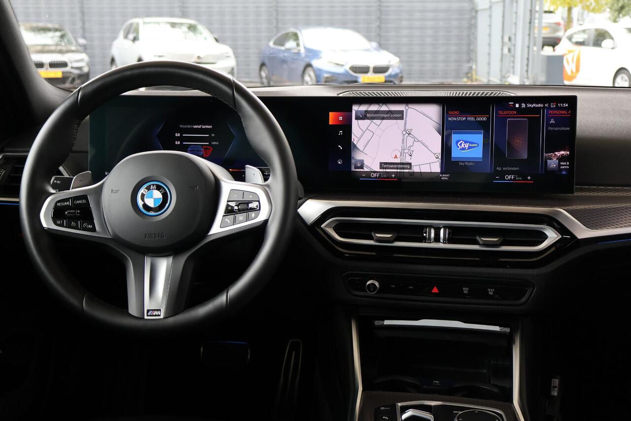 BMW 3-SERIE Sedan 320e | M Sportpakket | Trekhaak