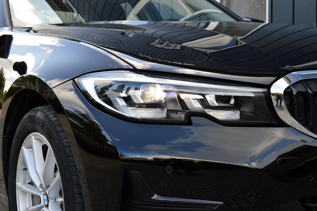 BMW 3-SERIE 330e High Executive Rijklaarprijs-Garantie Navigatie Led Apple carplay Trekhaak Airco