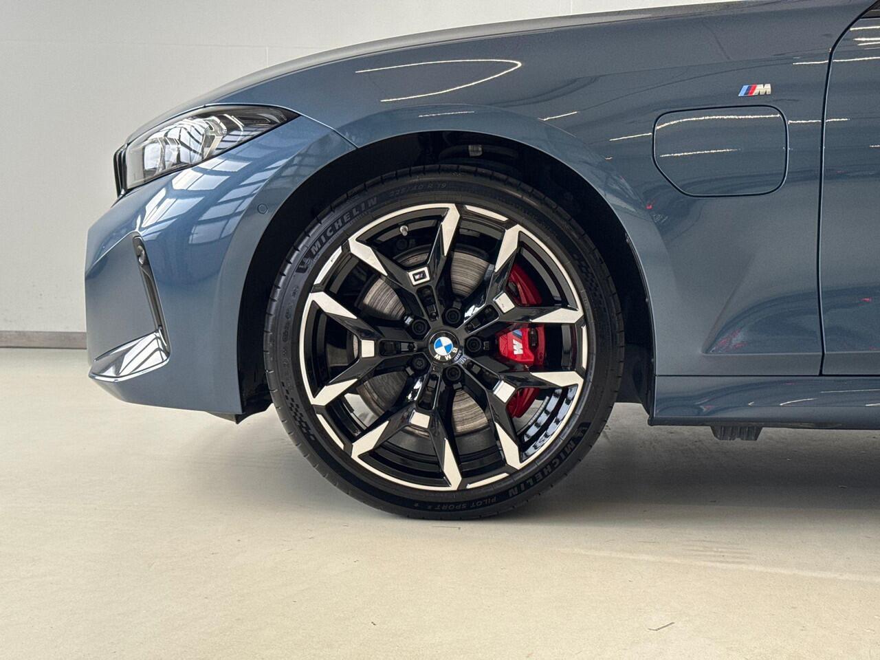 BMW 3-SERIE Touring 330e