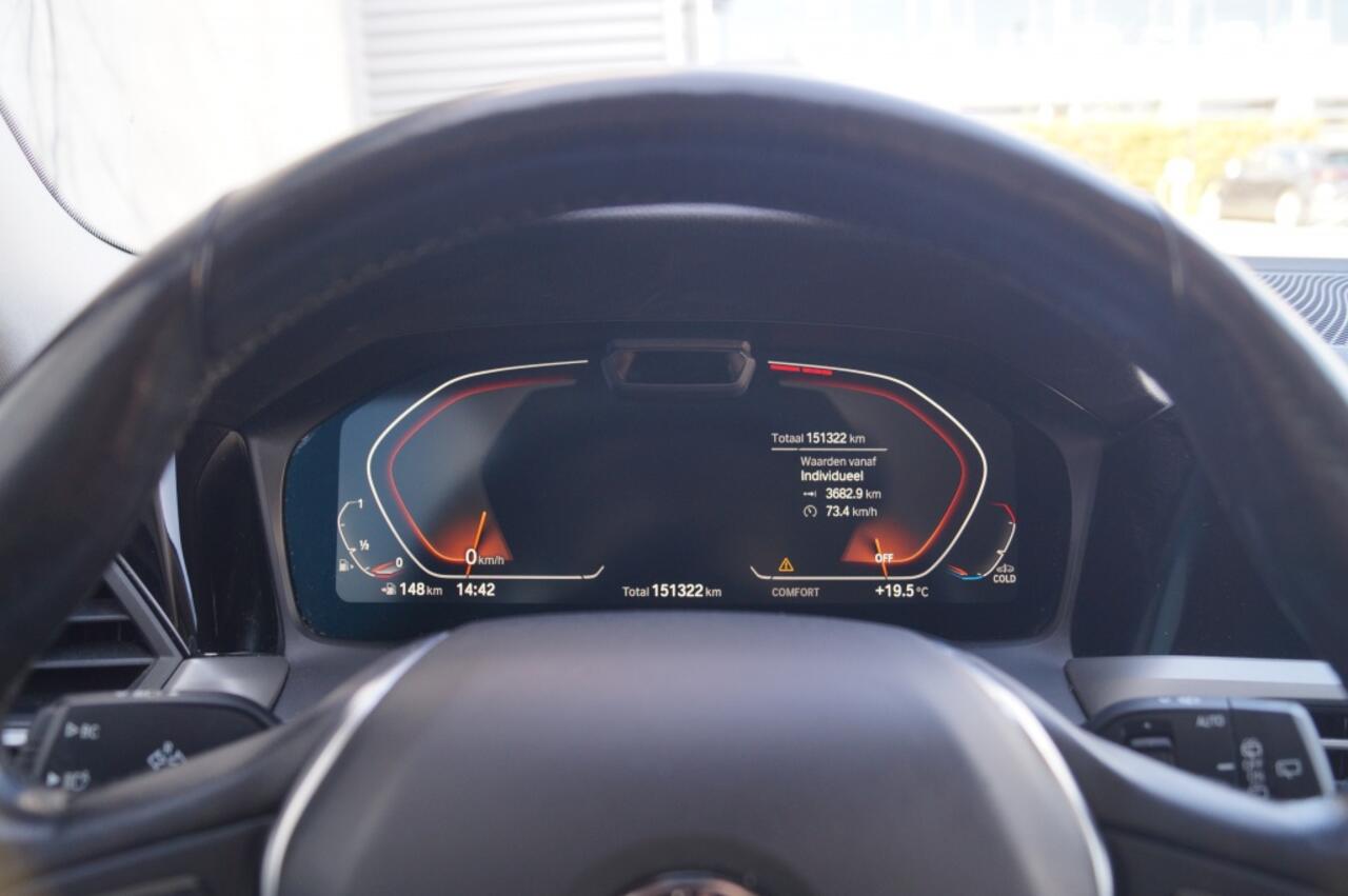 BMW 3-SERIE Touring 318i Automaat High Executive Edition -LEER-