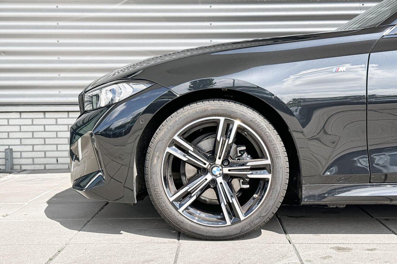 BMW 3-SERIE Touring 318i M Sportpakket / Comfort Pack / Trekhaak / Selections