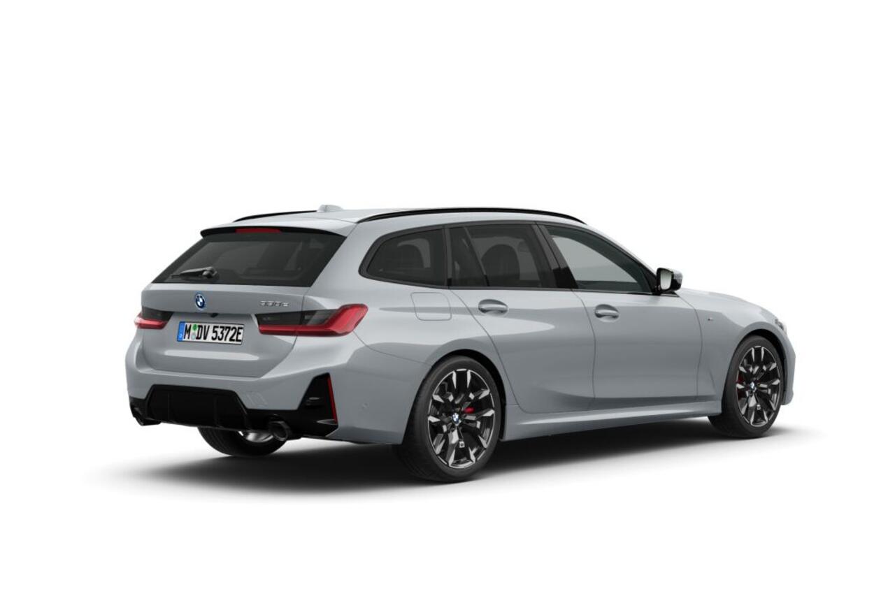 BMW 3-SERIE Touring 330e M Sport Edition | M Sportpakket Pro | Comfort Pack