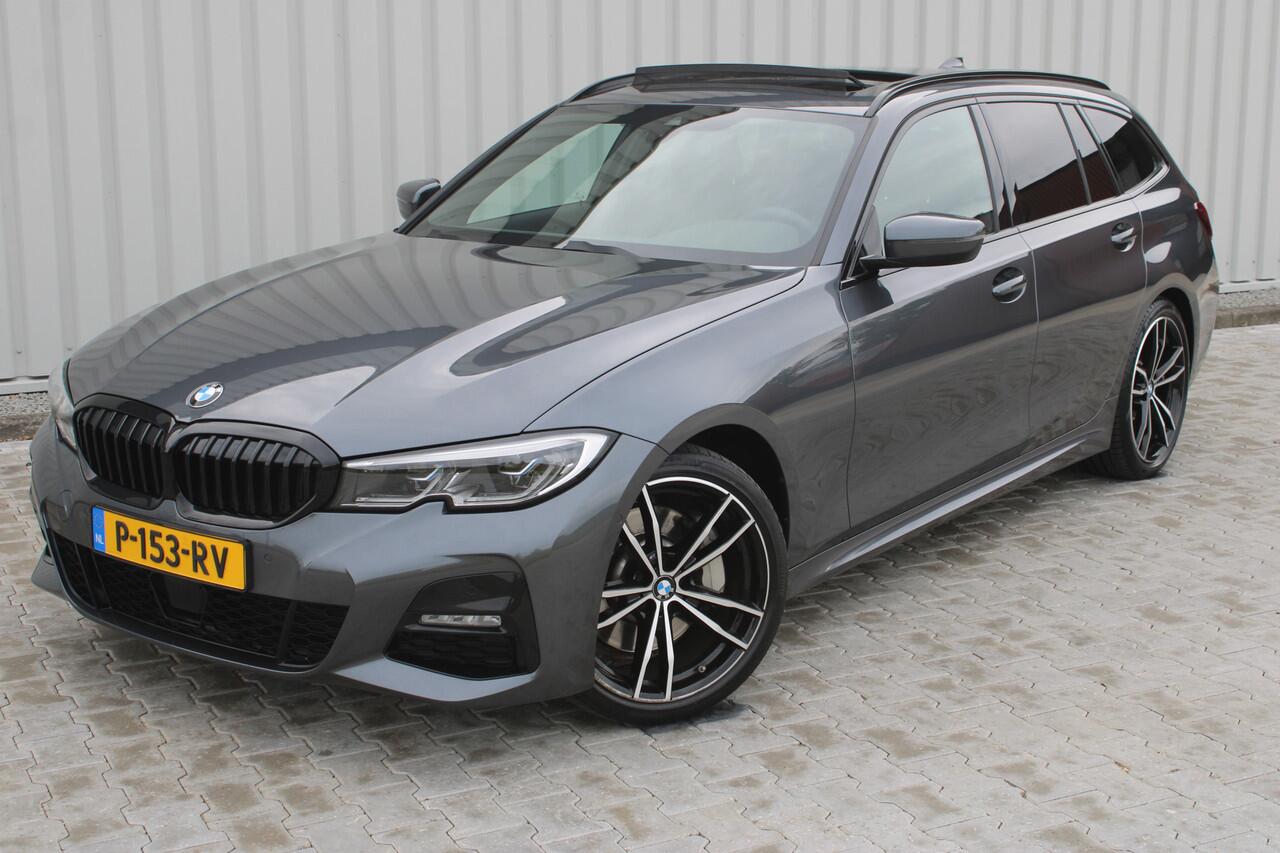 BMW 3-SERIE Touring 330i xDrive M-sport Business Edition Plus | Incl. 12 maanden garantie | Cruise control | Climate control | Apple carplay/Android auto | Schuif/kantel dak | Uitklapbare trekhaak | Stoel/stuurverwarming |