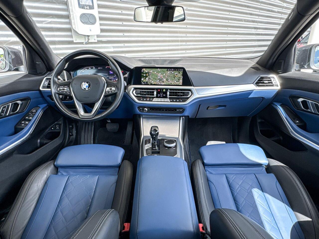 BMW 3-SERIE Sedan 330e Individual Edition Nappa leder interieur / Selections