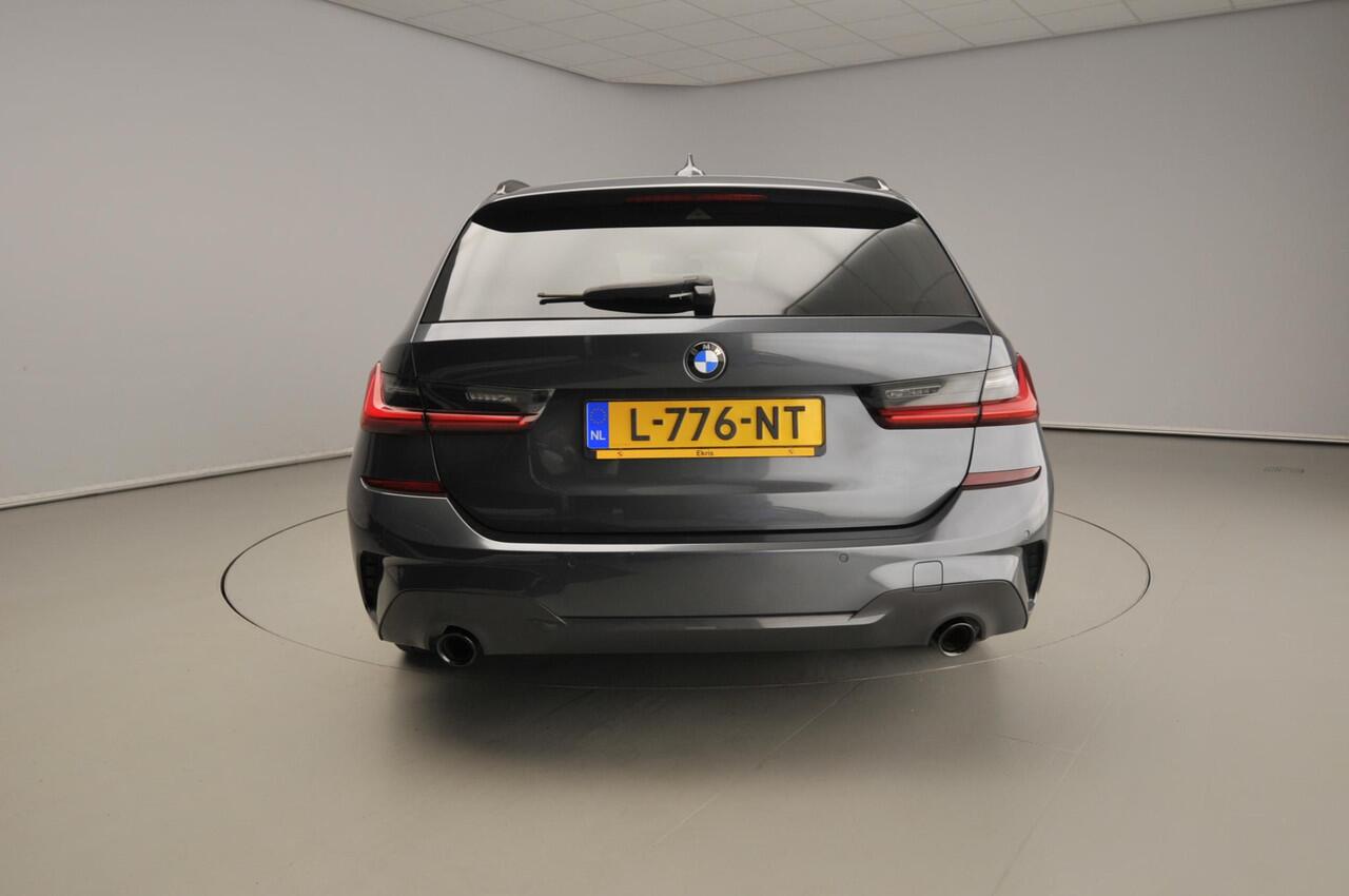 BMW 3-SERIE Touring 318i | M-Sportpakket | Laserlicht | Leder | Navigatie | Sportstoelen | Stoelverwarming | DAB | Alu 18 inch