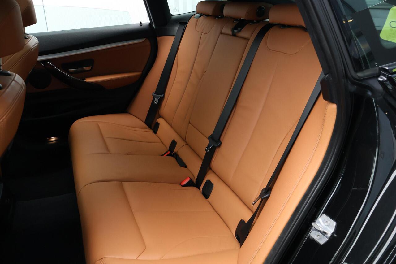 BMW 3-SERIE GT Gran Turismo 330i High Executive