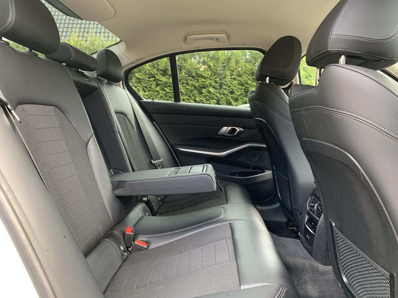 BMW 3-SERIE 330e High Executive, Sport pack | Trekhaak