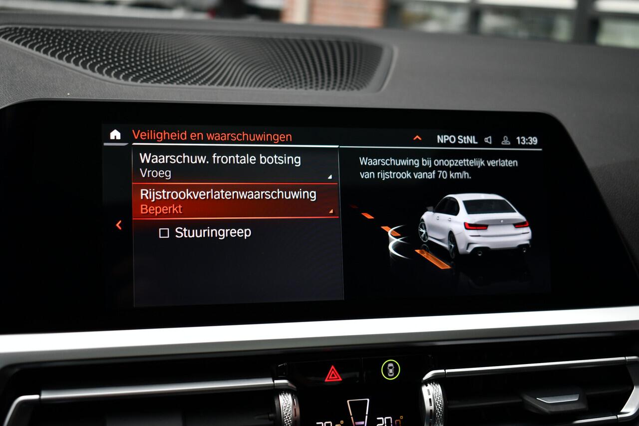 BMW 3-SERIE 320i M-Sport Pano 19inch Laser HiFi Shadowline