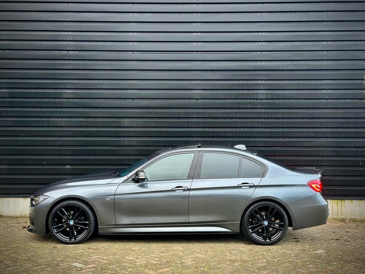 BMW 3-SERIE 320i M-PERFORMANCE DAK|M STOEL|VIRTUAL|CAMERA|CARPLAY