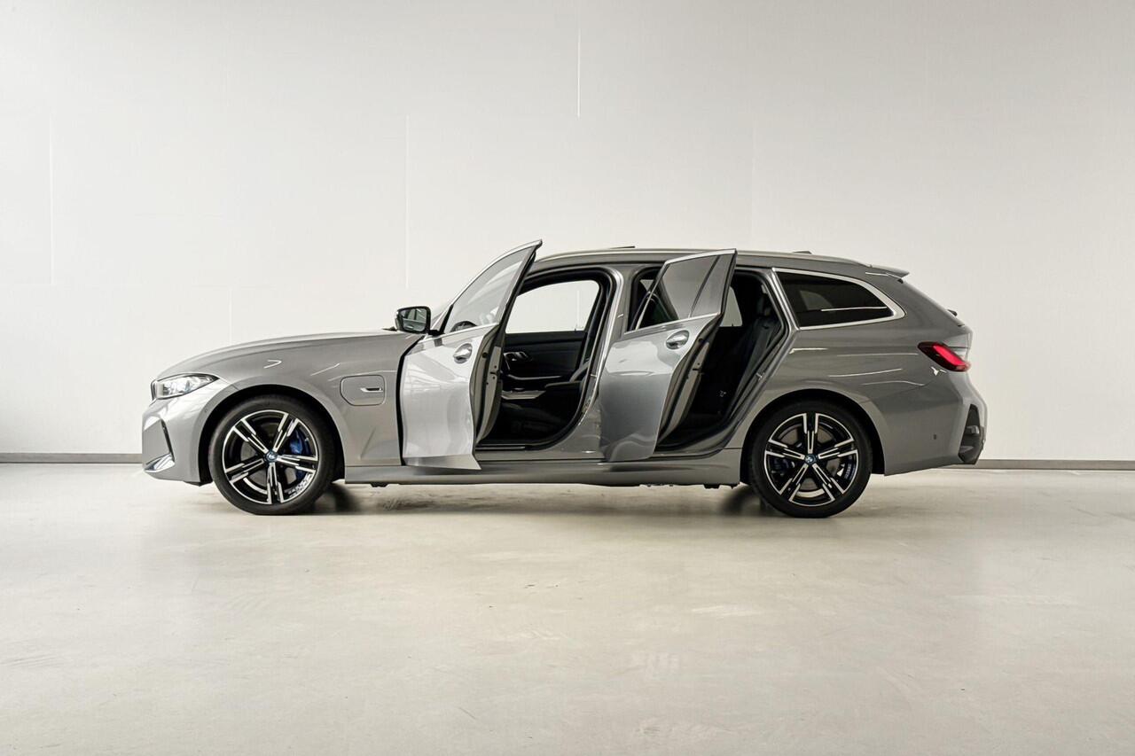 BMW 3-SERIE Touring 330e