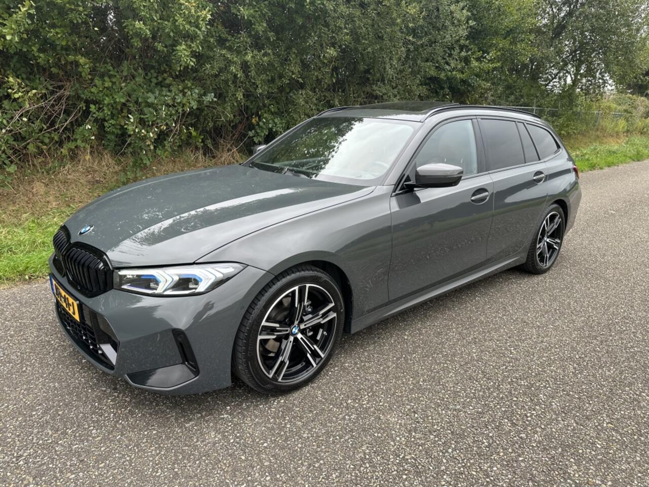 BMW 3-SERIE 318i High Executive M-Pakket