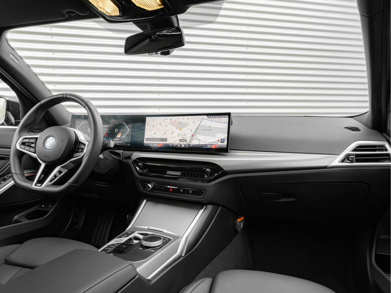 BMW 3-SERIE 330e M-Sport - LCI 2 - Schuifdak - Trekhaak - Widescreen - Hifi - Camera