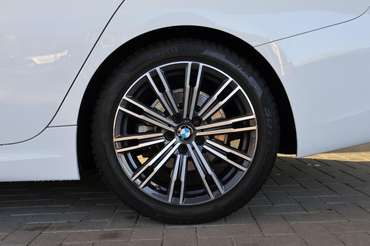 BMW 3-SERIE Touring 318i Business Edition