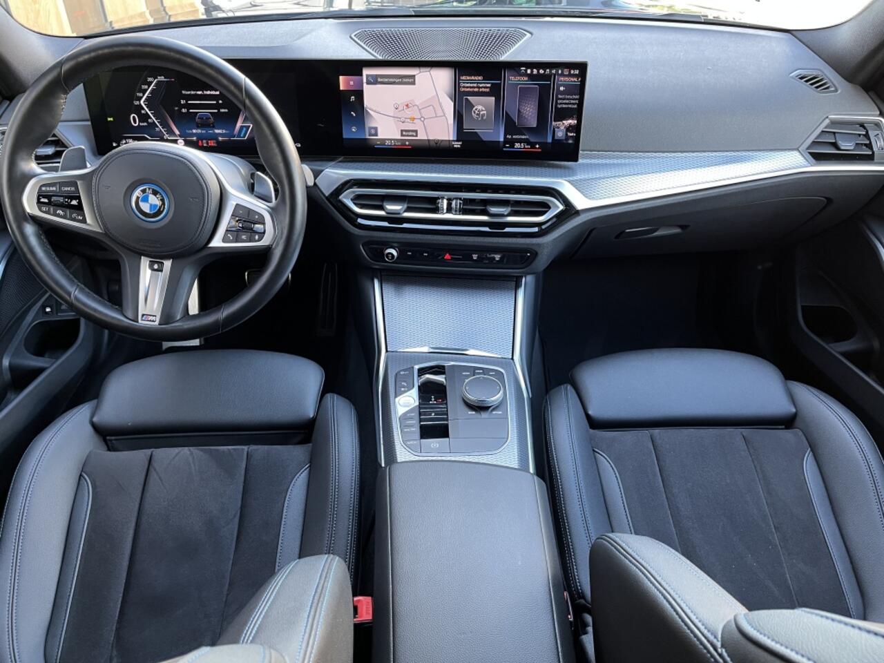 BMW 3-SERIE 330e xDrive Touring | Facelift | M-sport | Led | Trekhaak |