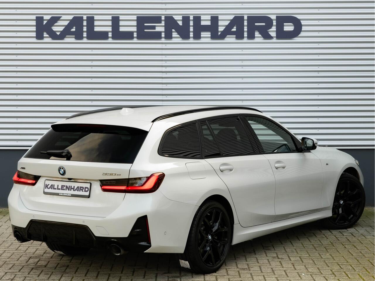 BMW 3-SERIE Touring 330e xDrive - M-Sport - LCI 2 - Memoryzetel - Head-up - Driving + Parking Ass