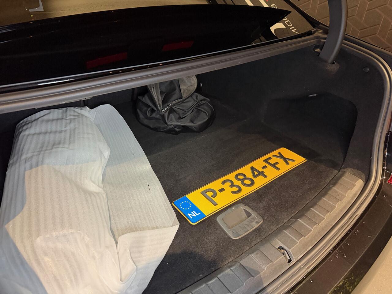 BMW 3-SERIE 320e Business Ed | M-sport | Laser | Camera