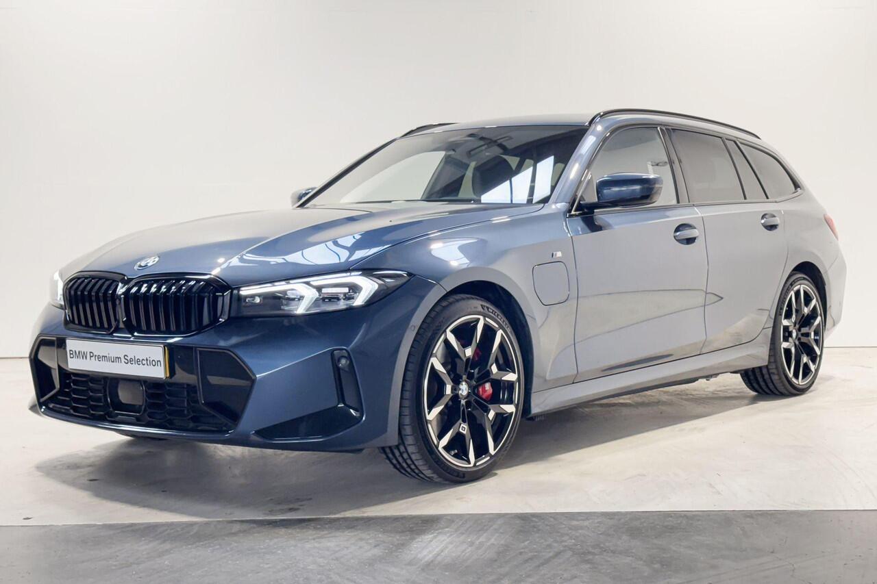 BMW 3-SERIE Touring 330e