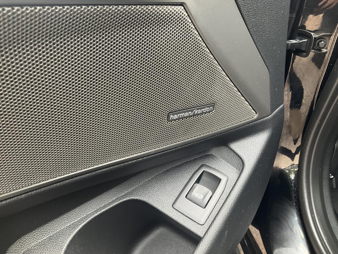 BMW 3-SERIE Touring 318 2.0D 150pk High Executive Harman/Kardon Leder Carplay Led Facelift NL-Auto!