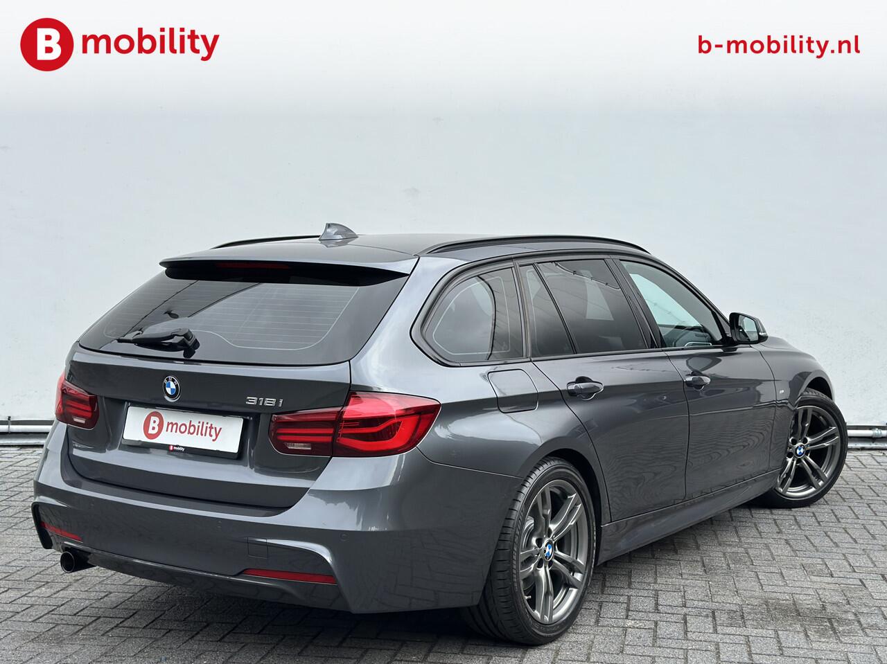 BMW 3-SERIE Touring 318i High Executive M-Sport Apple CarPlay | Leer | Navigatie | Cruise Control
