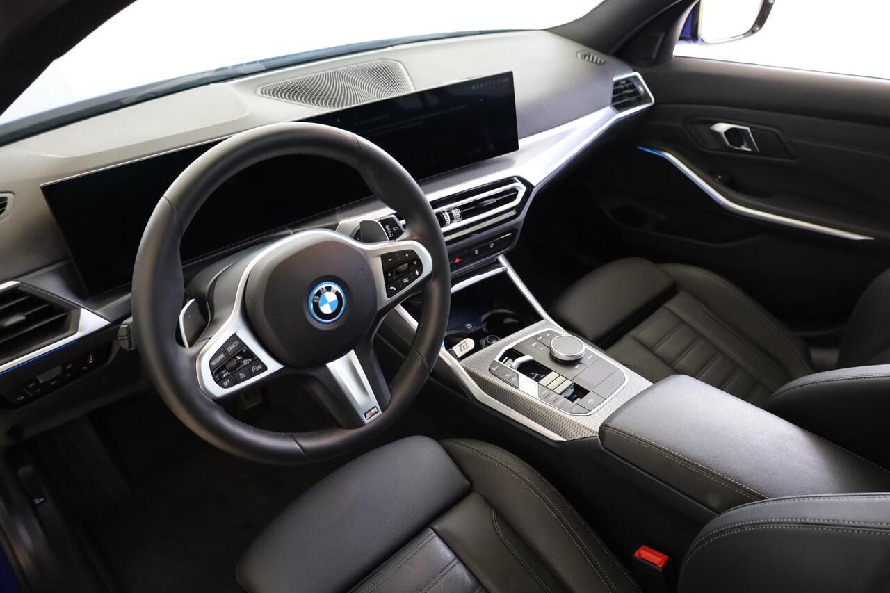 BMW 3-SERIE Touring 320e | M Sportpakket | Entertainment Pack | Travel Pack