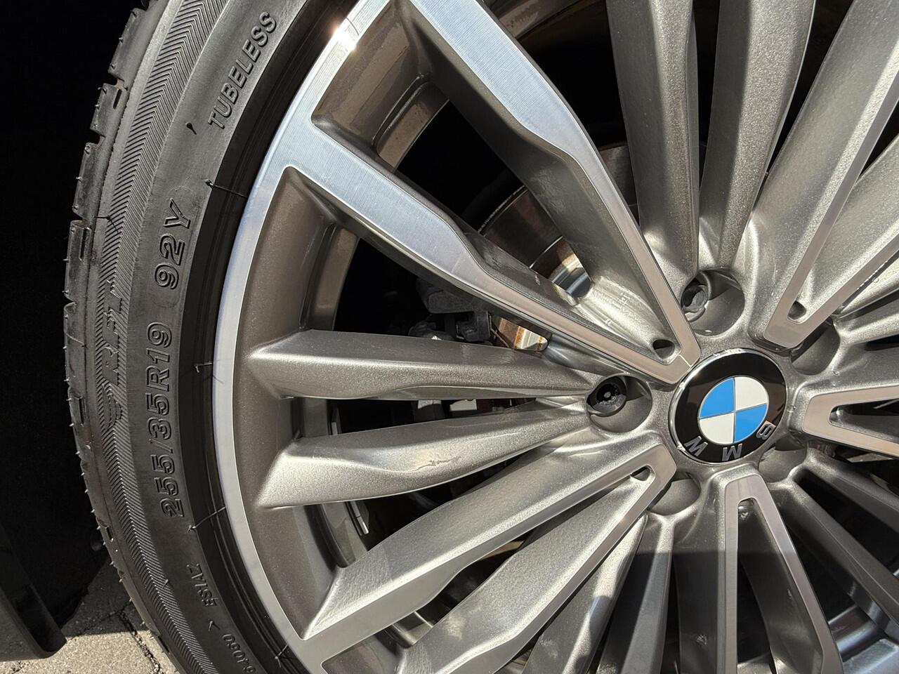 BMW 3-SERIE 318i Luxury Edition 136 PK Steptronic | Eindejaarsvoordeel | Inclusief 12 maanden garantie | NAP | Nieuwe APK | Automaat | Schuifdak | Panoramadak | Leder | Navigatie | LED koplampen | Parkeersensoren | Stoelverwarming | Climate control | Cruise control |