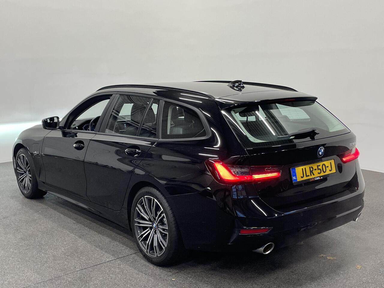 BMW 3-SERIE Touring 330e Aut. Sportline Business 292pk Airco ECC Navi Carplay Cruise Control PDC VA Virtual cockpit Sportstoelen Sensatec