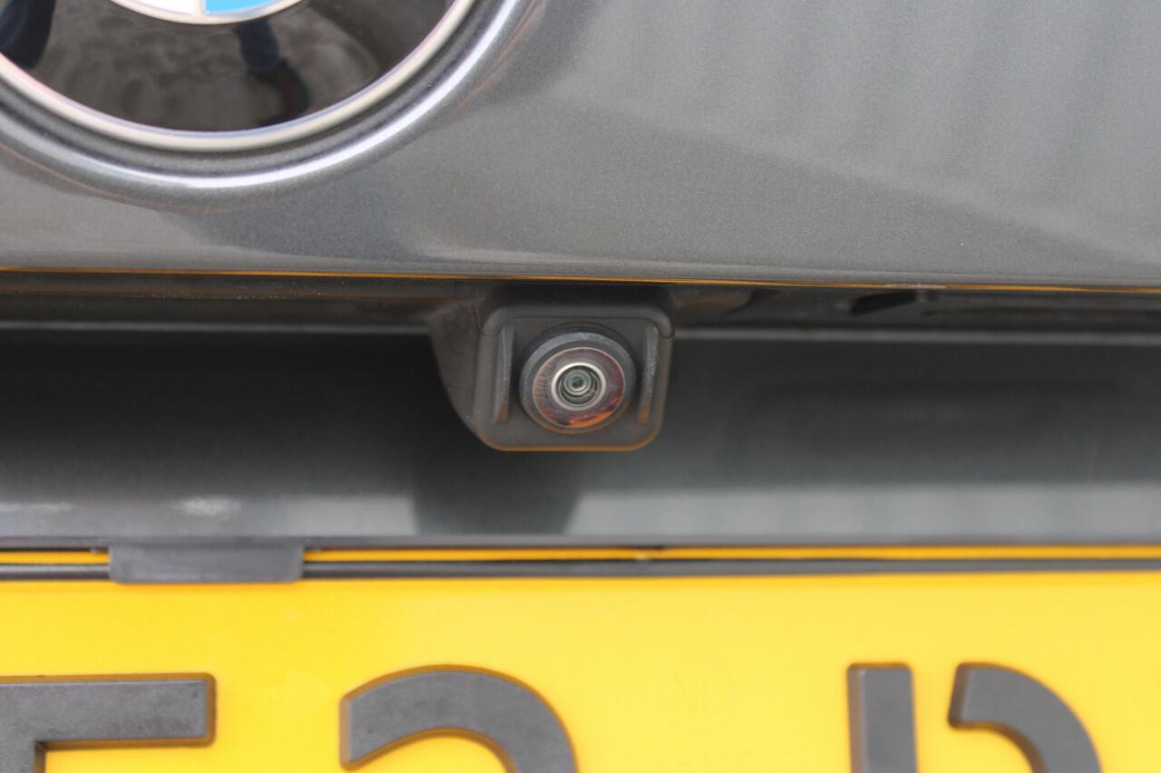 BMW 3-SERIE Touring 330i xDrive M-sport Business Edition Plus | Incl. 12 maanden garantie | Cruise control | Climate control | Apple carplay/Android auto | Schuif/kantel dak | Uitklapbare trekhaak | Stoel/stuurverwarming |