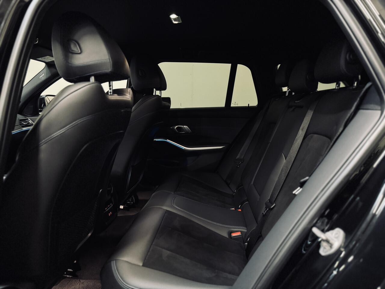 BMW 3-SERIE Touring 330e High Ex. M-Sport | 19" | Trekhaak | Driv.Ass.Prof.