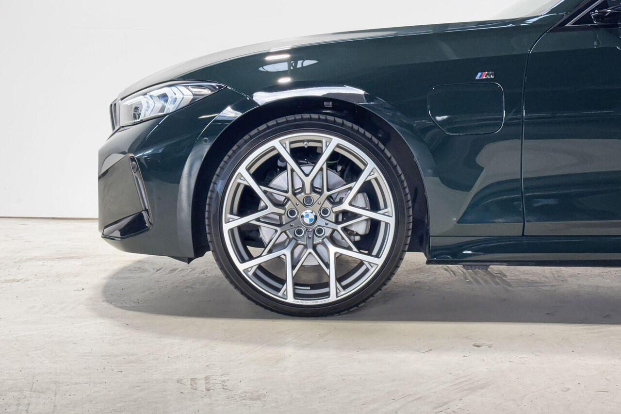 BMW 3-SERIE Touring 330e Innovation Pack M Sportpakket Special Request Aut.