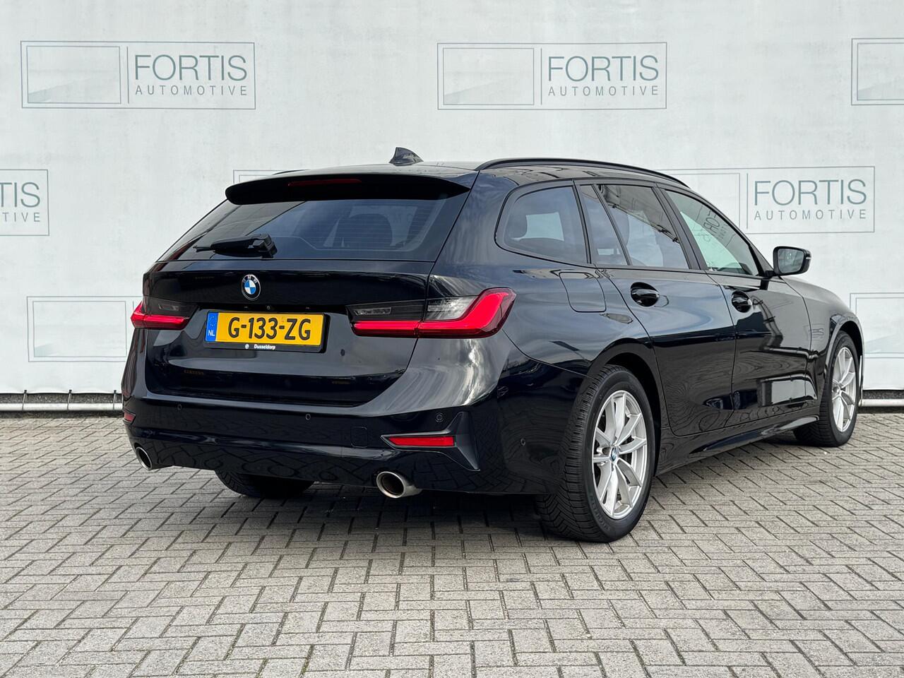 BMW 3-SERIE Touring 320i Executive Edition NL-AUTO | ACC |PARKEER CAMERA | NAVI |