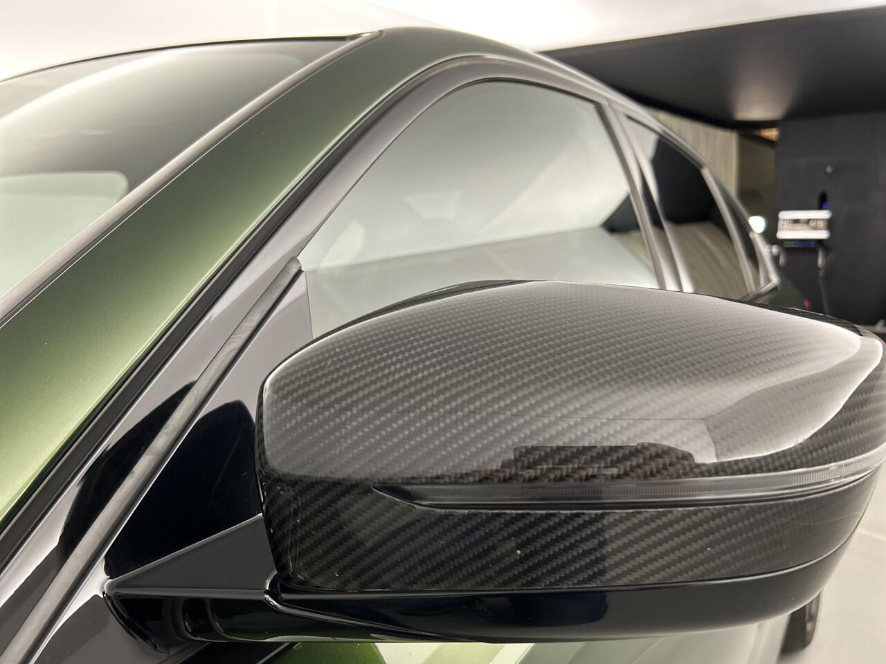 BMW 3-SERIE 320i M-Sport High Exe/Schuif-/kanteldak/Carbon-Accenten/20'LMV