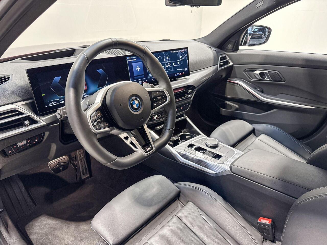 BMW 3-SERIE Touring 330e Innovation Pack M Sportpakket Pro