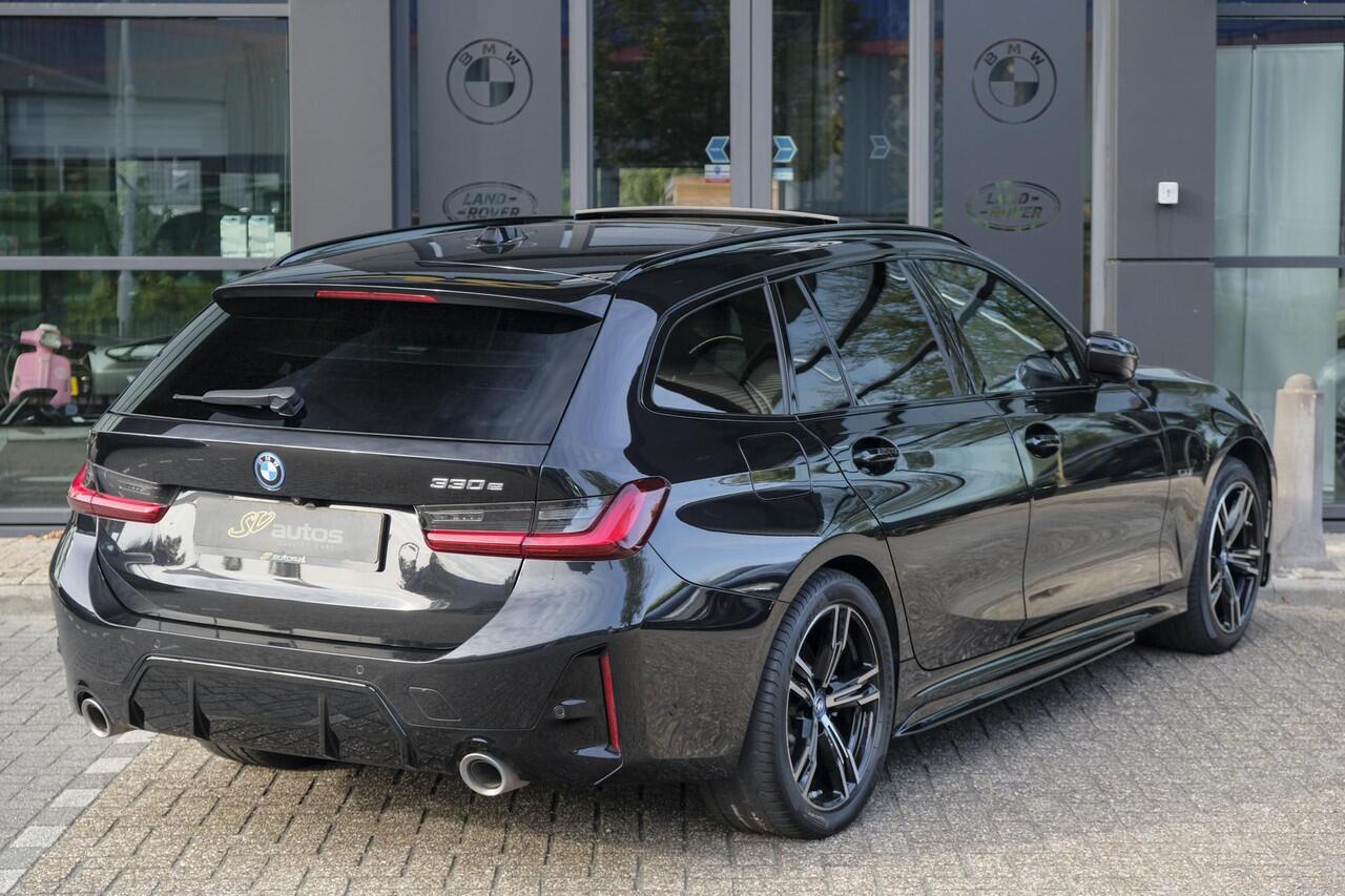 BMW 3-SERIE Touring 330e 292pk M-sport Panoramadak M3 seats *BTW* Head-up Laser lampen Adaptive cruise Camera